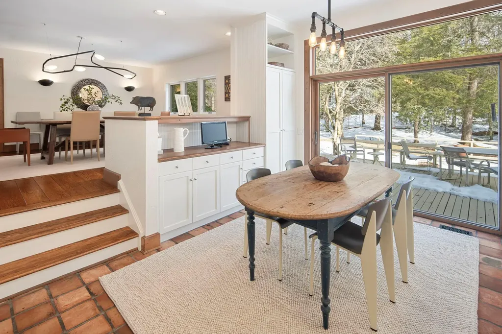 27 Neustadt Lane Chappaqua NY 10514