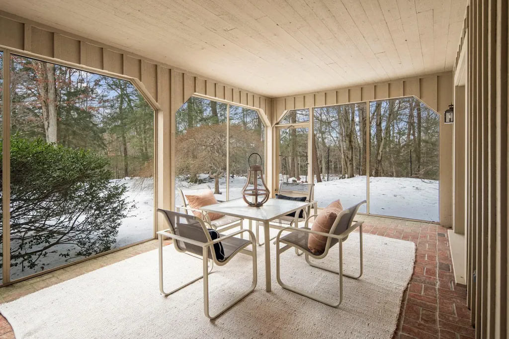 27 Neustadt Lane Chappaqua NY 10514
