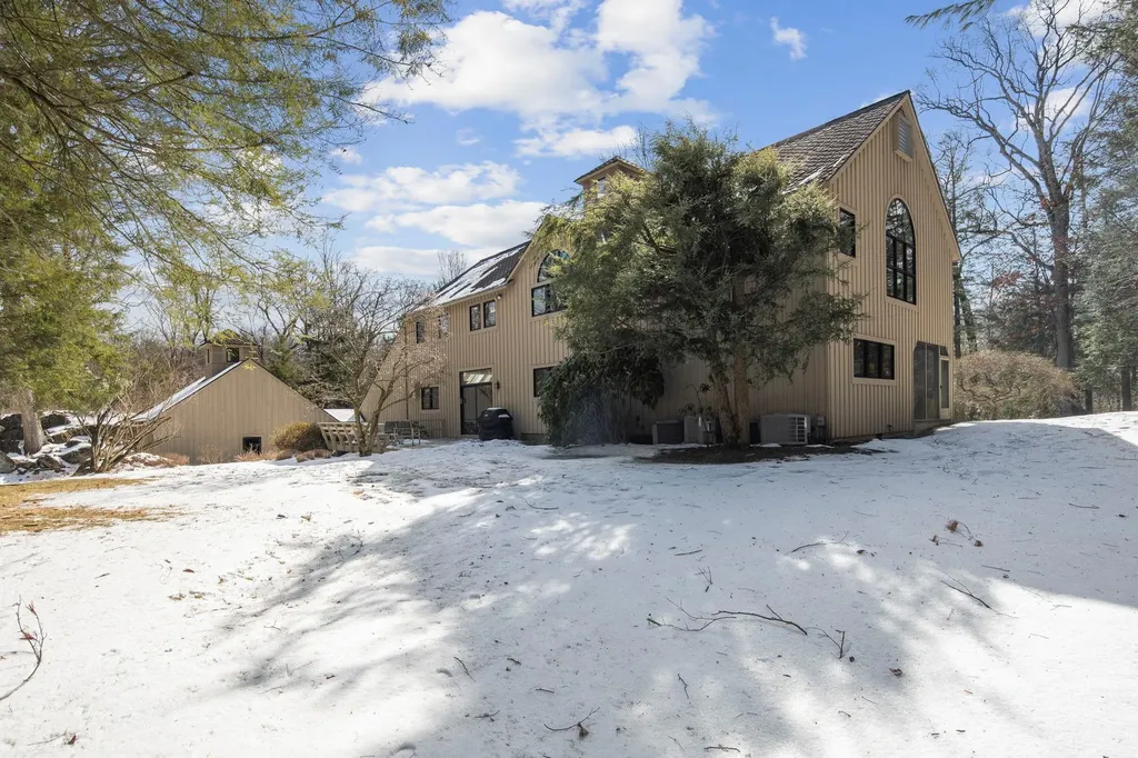 27 Neustadt Lane Chappaqua NY 10514
