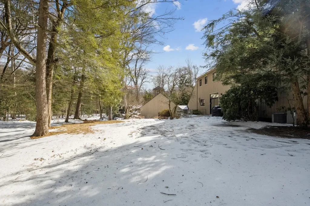 27 Neustadt Lane Chappaqua NY 10514