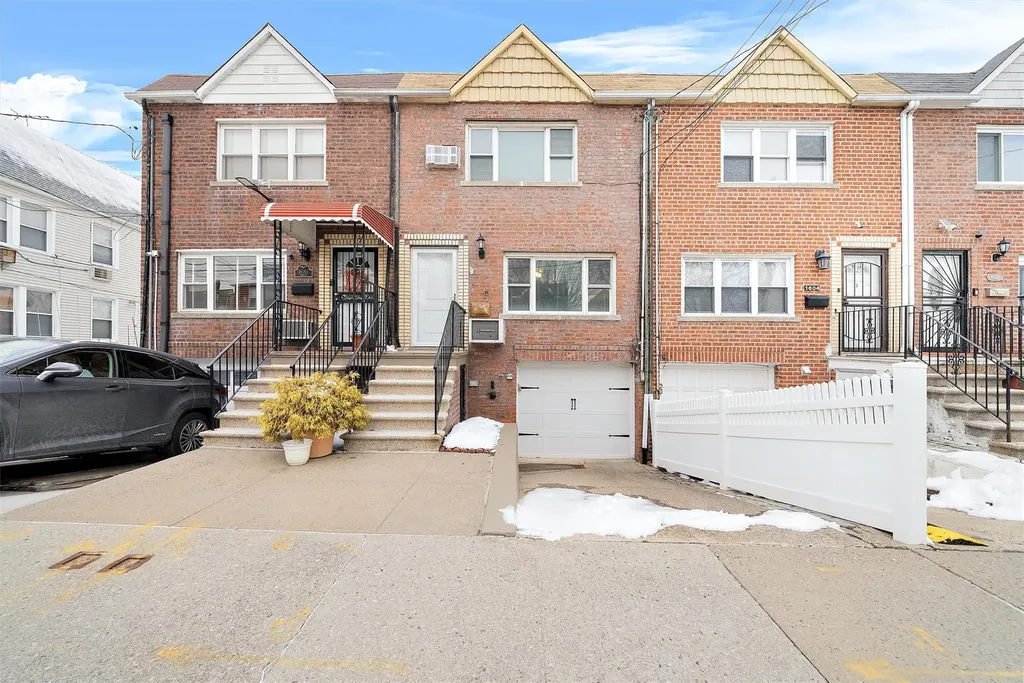 1606 Merry Avenue Bronx NY 10461