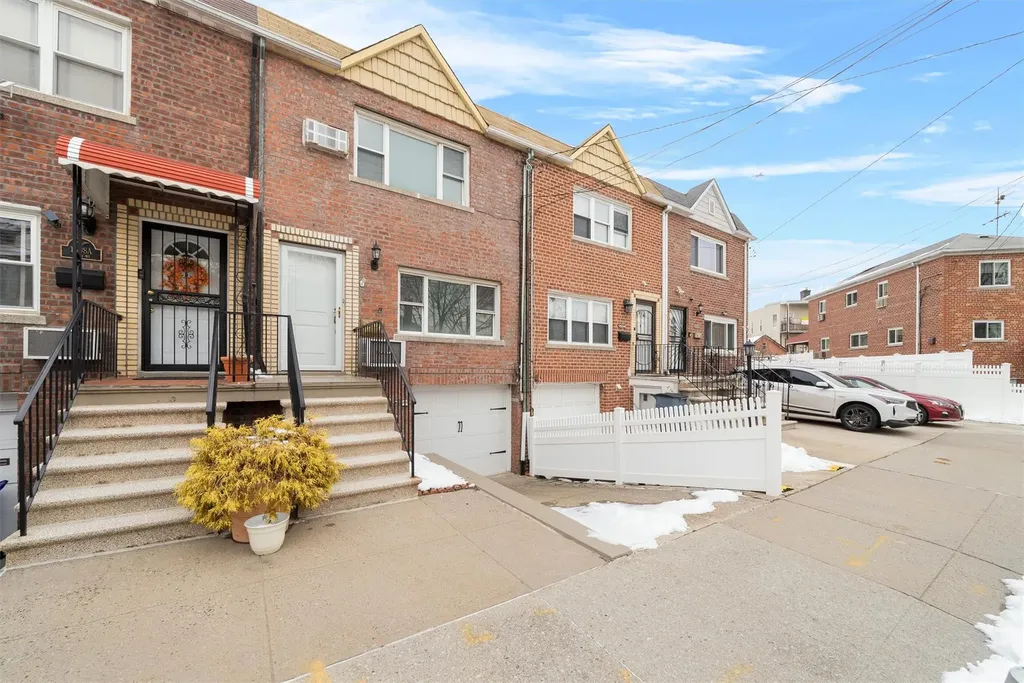 1606 Merry Avenue Bronx NY 10461
