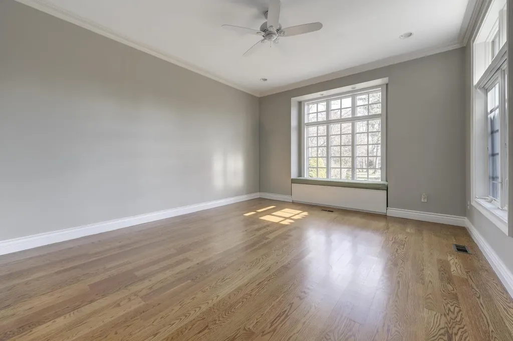 276 Ocean Avenue Islip NY 11751