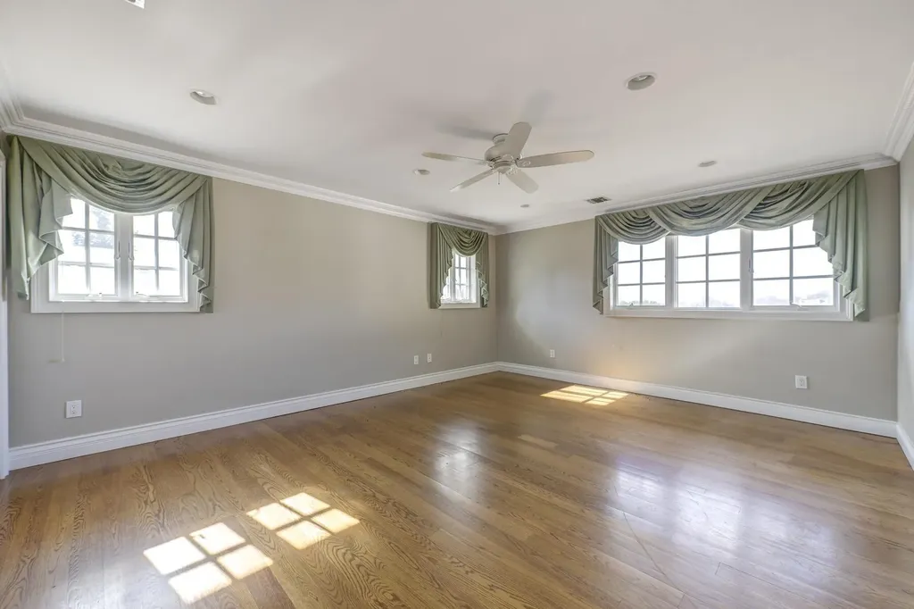 276 Ocean Avenue Islip NY 11751