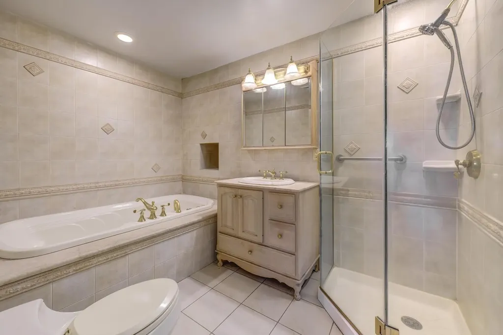 276 Ocean Avenue Islip NY 11751