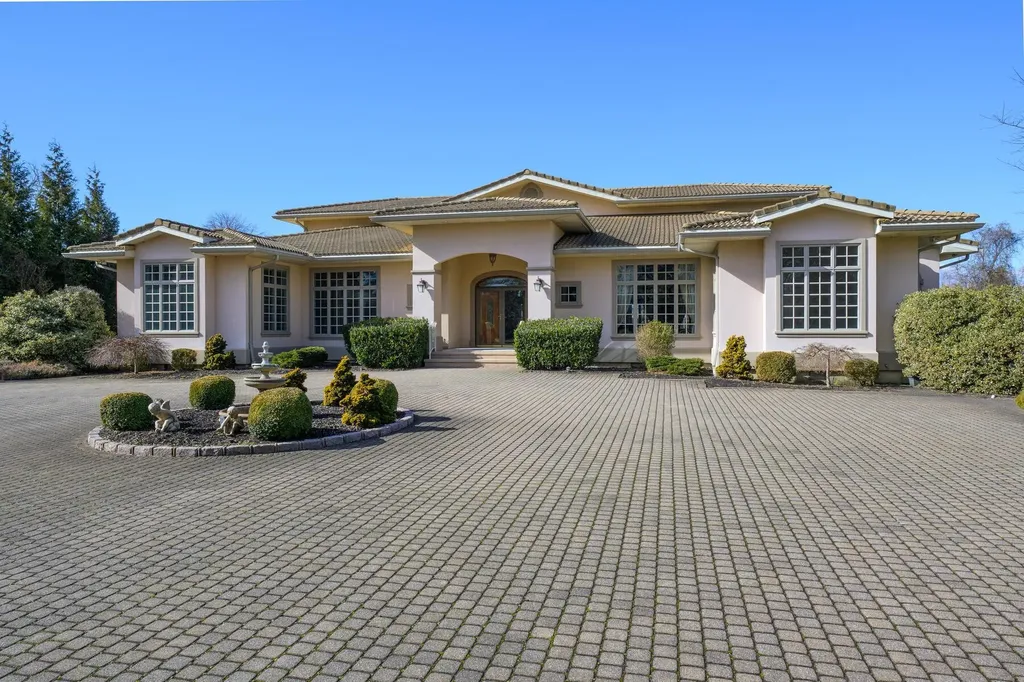 276 Ocean Avenue Islip NY 11751