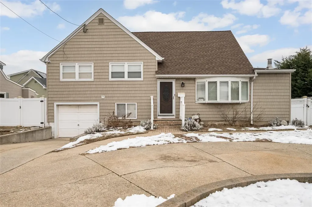 3421 Oceanside Road Oceanside NY 11572