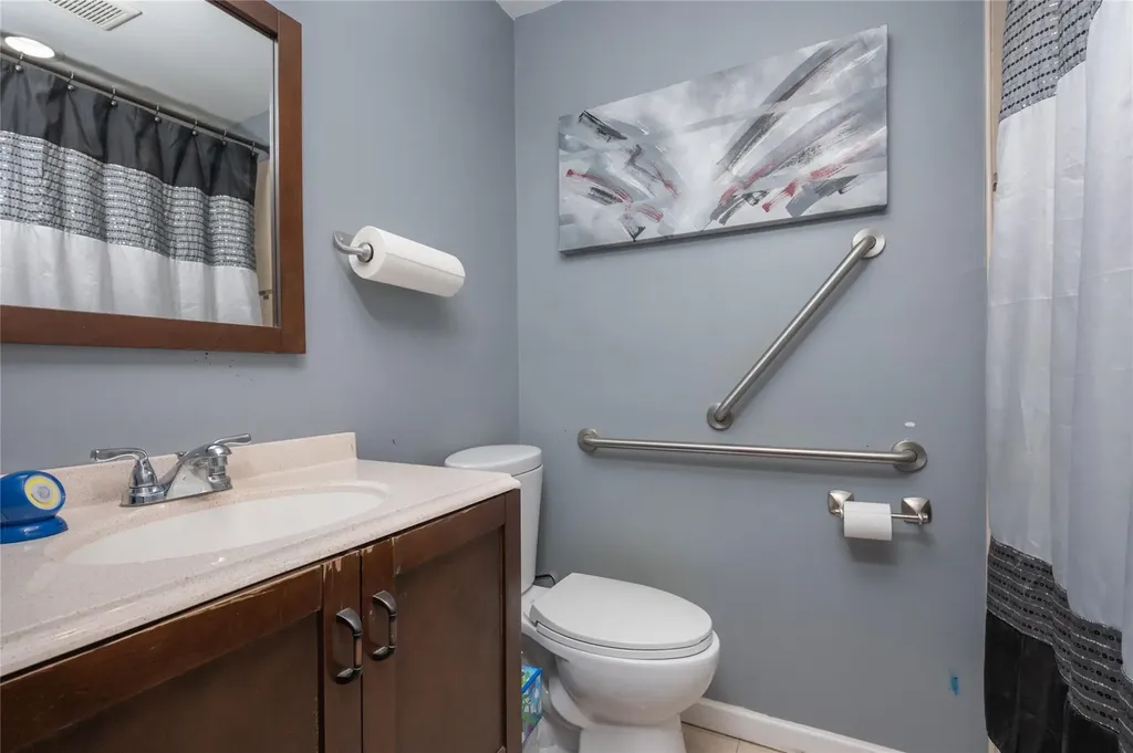 3421 Oceanside Road Oceanside NY 11572