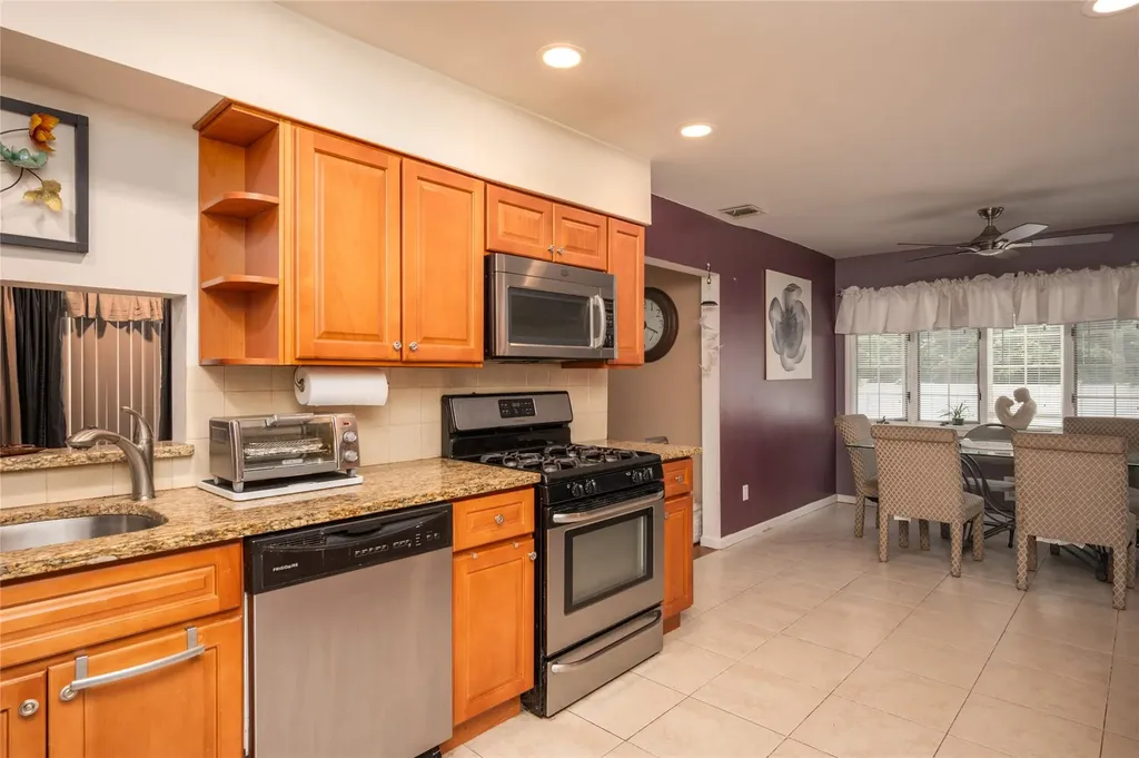 3421 Oceanside Road Oceanside NY 11572