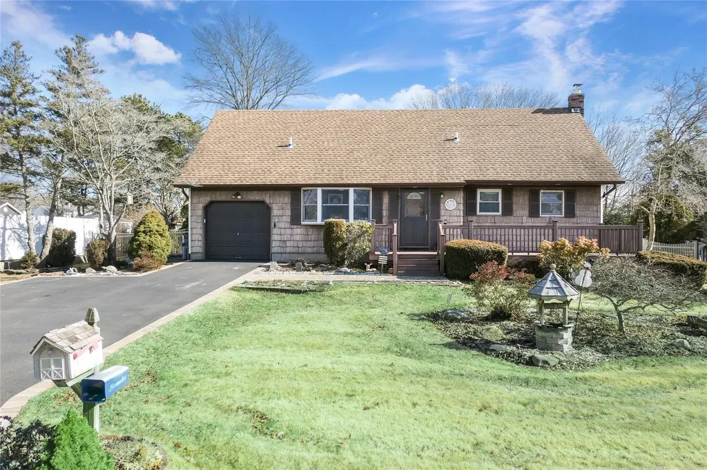 5 Haig Avenue East Patchogue NY 11772