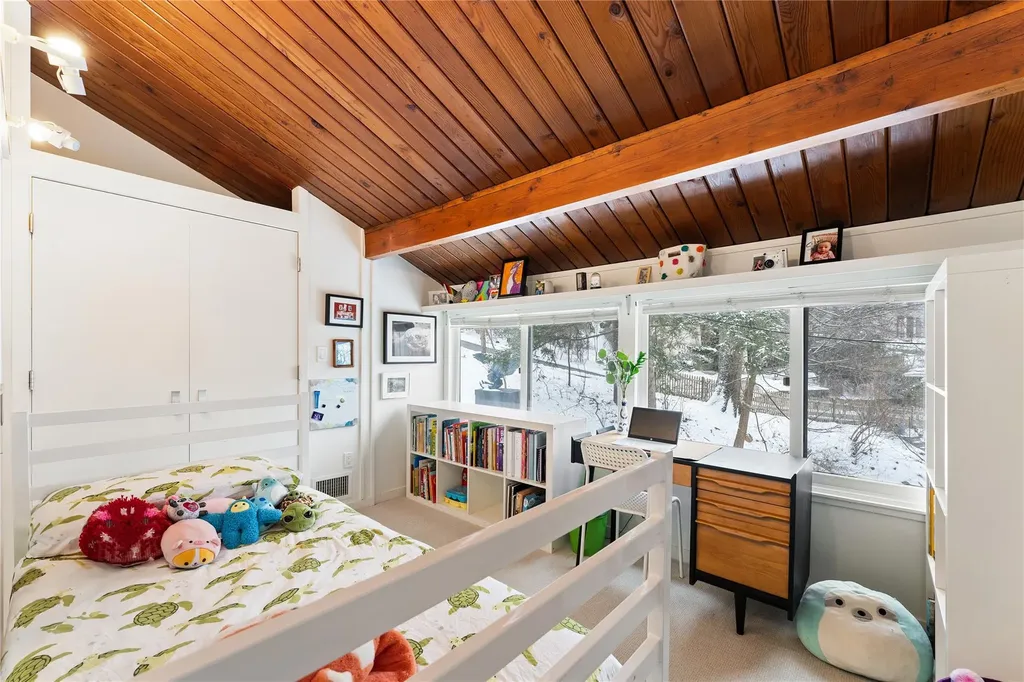 55 Hillside Road Dobbs Ferry NY 10522