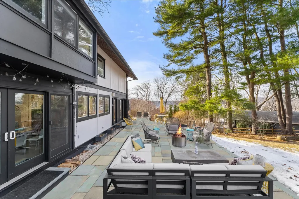 55 Hillside Road Dobbs Ferry NY 10522