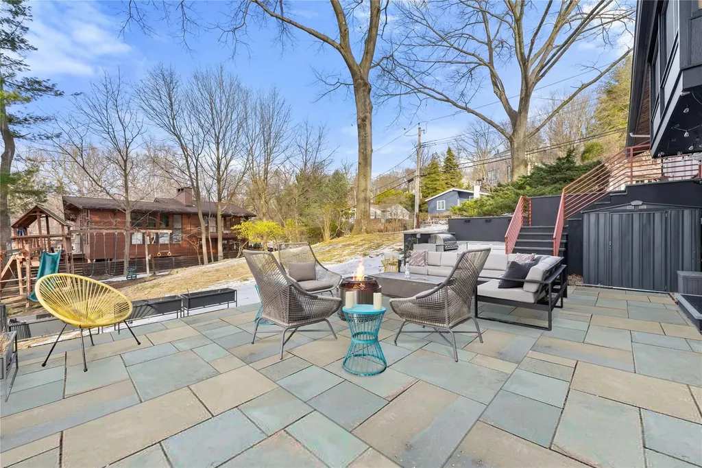 55 Hillside Road Dobbs Ferry NY 10522