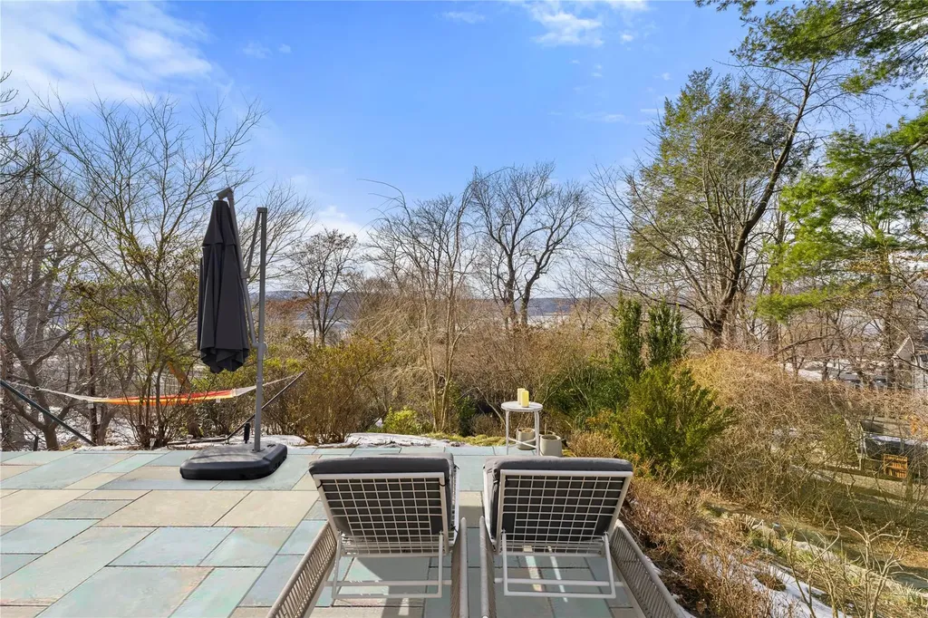 55 Hillside Road Dobbs Ferry NY 10522