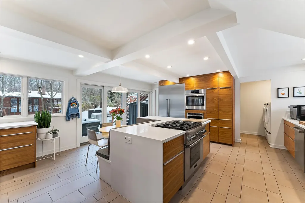 55 Hillside Road Dobbs Ferry NY 10522