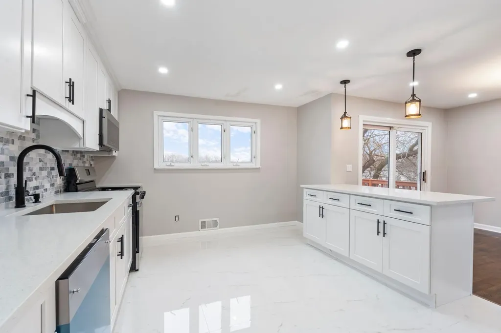 3 Eisenhower Road Centereach NY 11720