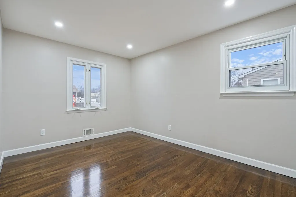 3 Eisenhower Road Centereach NY 11720