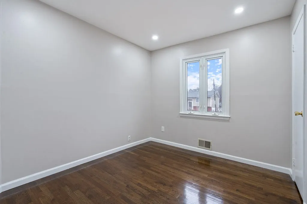 3 Eisenhower Road Centereach NY 11720