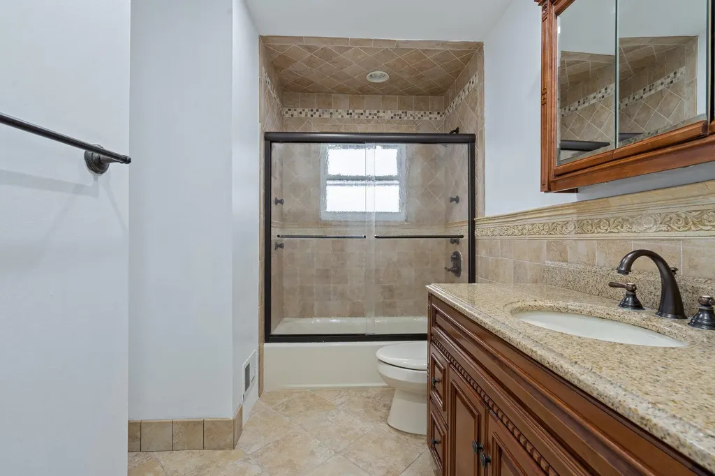 3 Eisenhower Road Centereach NY 11720