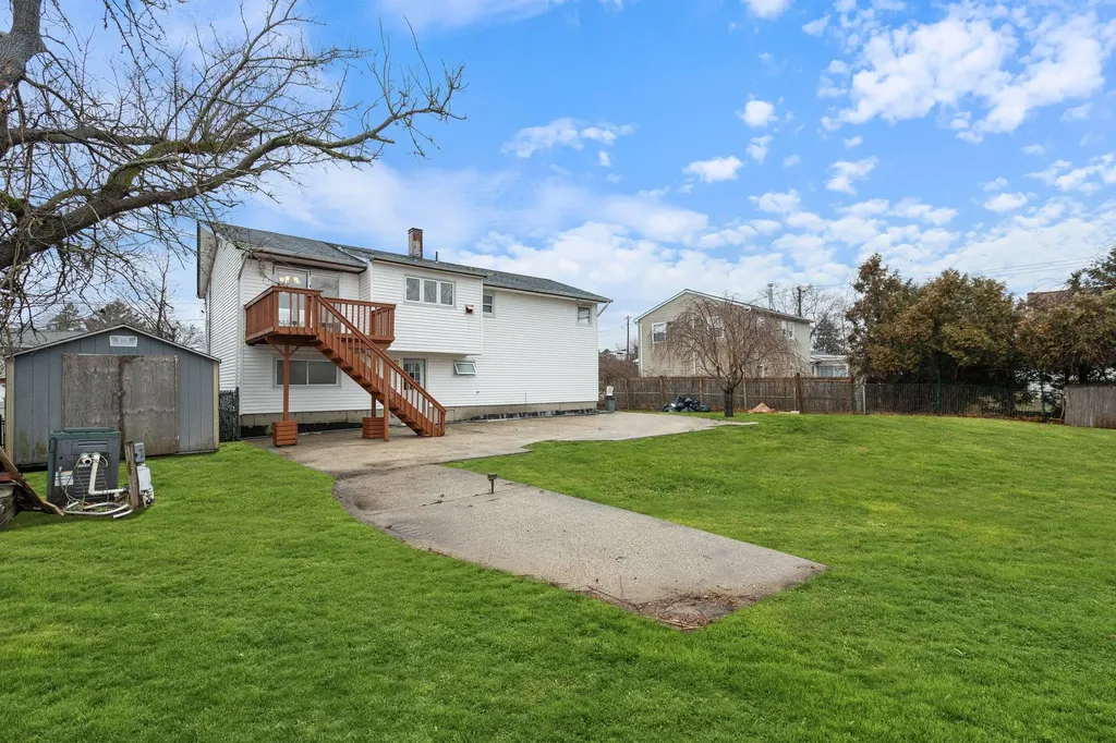 3 Eisenhower Road Centereach NY 11720