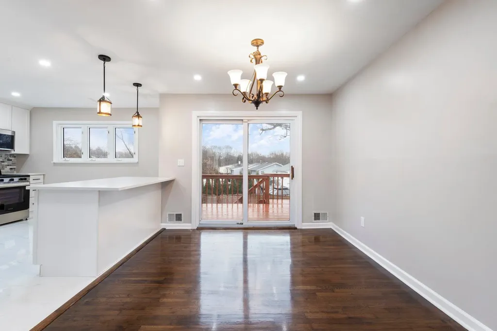 3 Eisenhower Road Centereach NY 11720