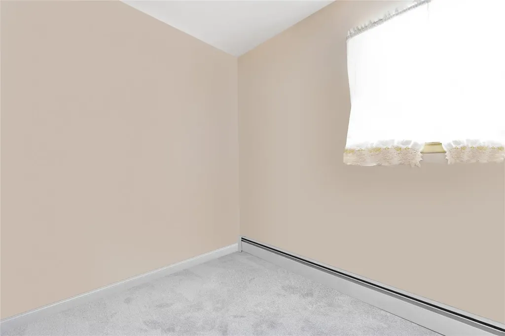 94 Cherokee Avenue West Islip NY 11795