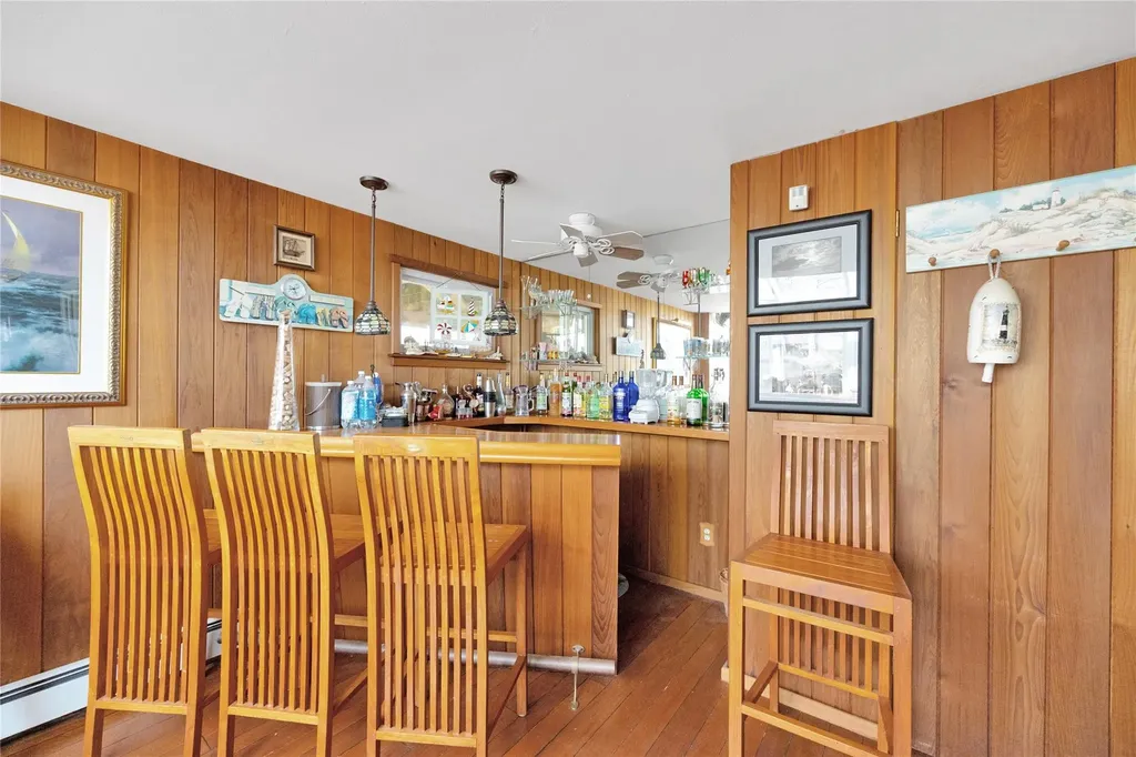 94 Cherokee Avenue West Islip NY 11795