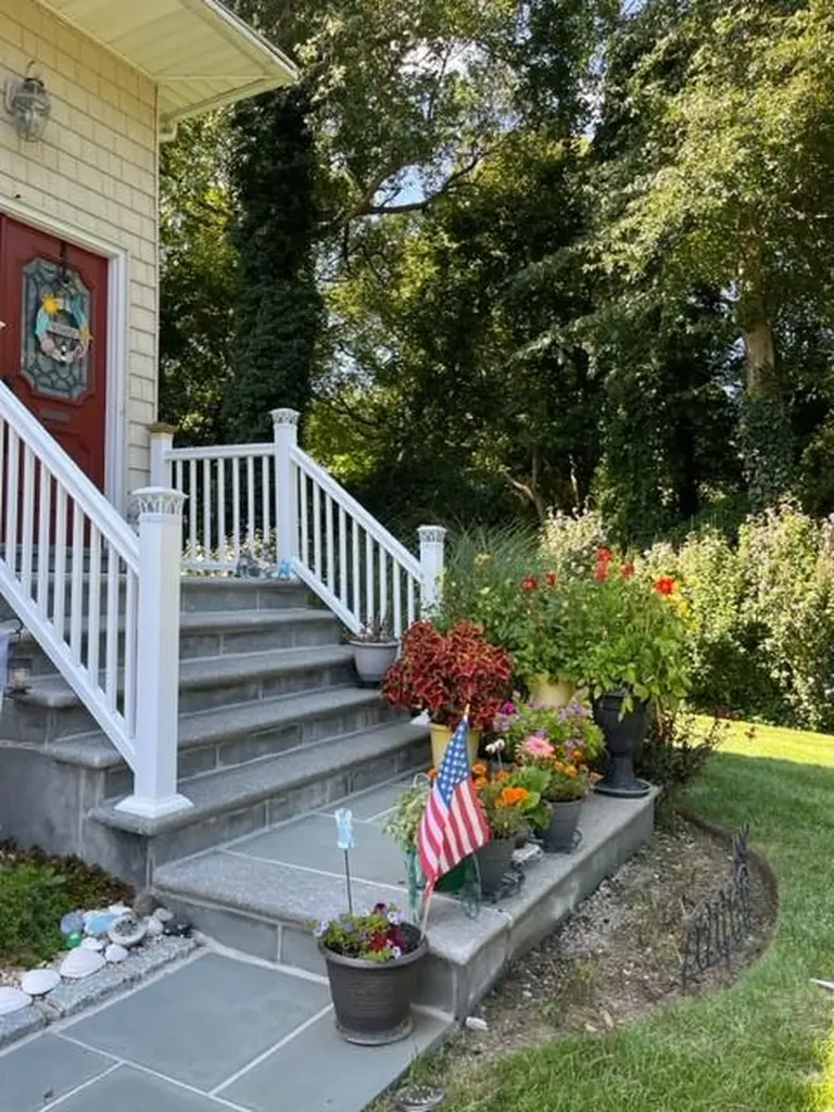 94 Cherokee Avenue West Islip NY 11795