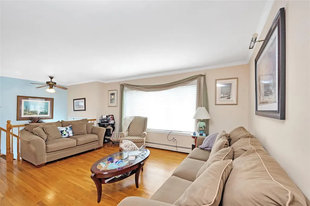 94 Cherokee Avenue West Islip NY 11795