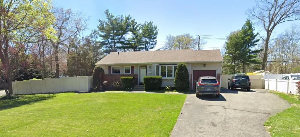 42 Crocus Lane Commack NY 11725