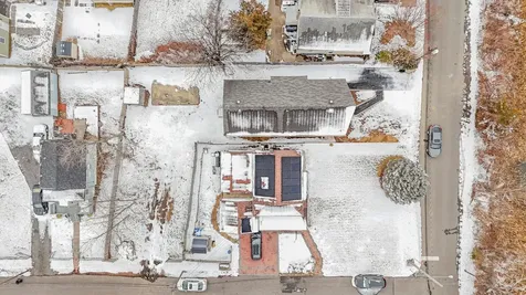 28 Lake Drive Copiague NY 11726