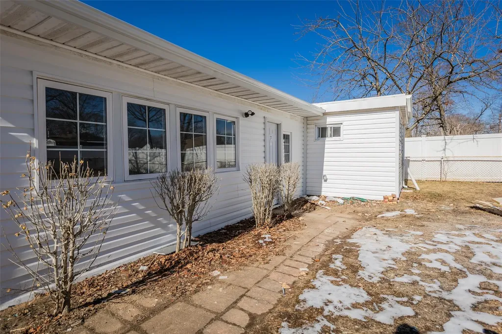 1415 Brooklyn Boulevard Bay Shore NY 11706