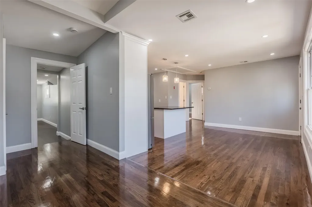 1415 Brooklyn Boulevard Bay Shore NY 11706