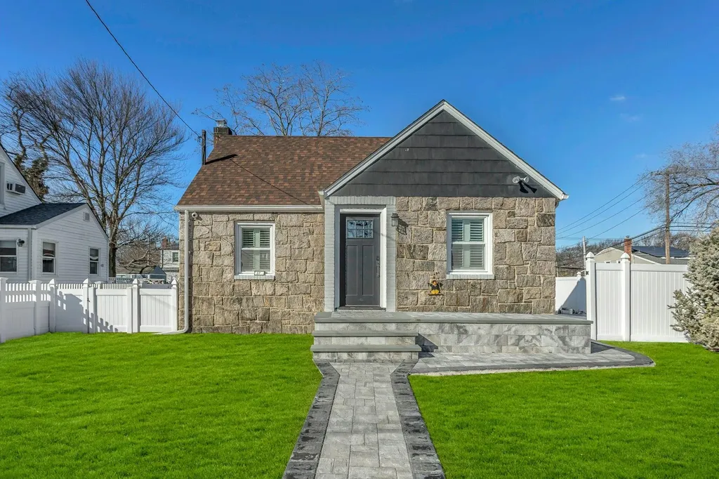 37 Northridge Avenue Merrick NY 11566
