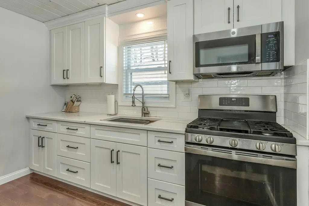 37 Northridge Avenue Merrick NY 11566