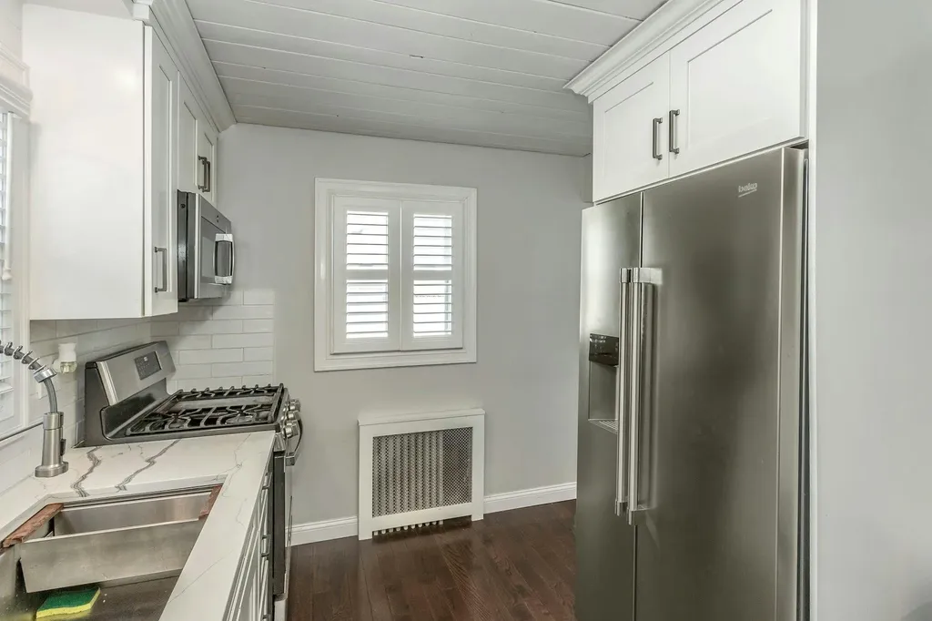 37 Northridge Avenue Merrick NY 11566