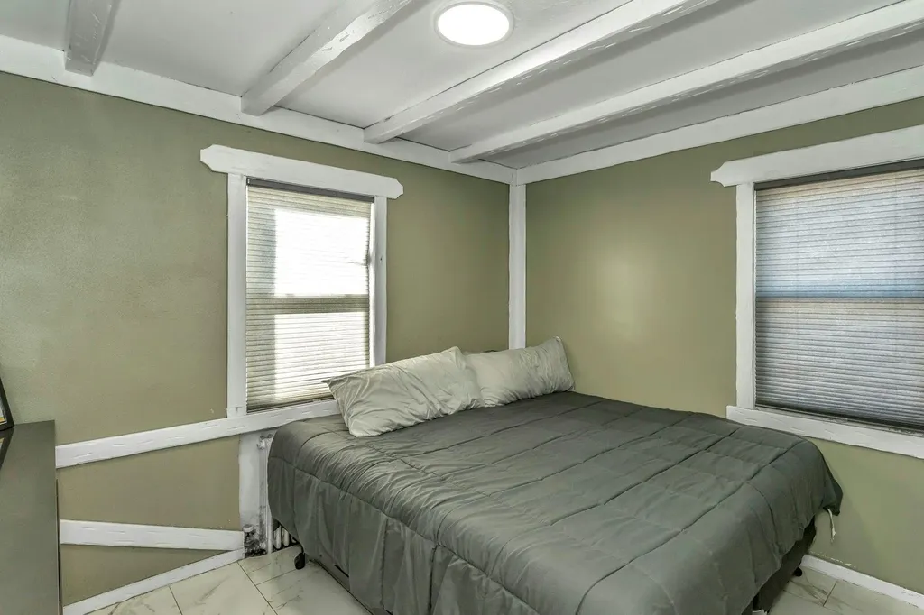 37 Northridge Avenue Merrick NY 11566