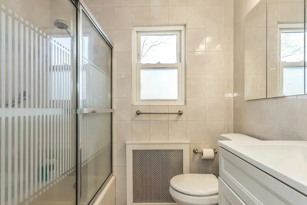 37 Northridge Avenue Merrick NY 11566