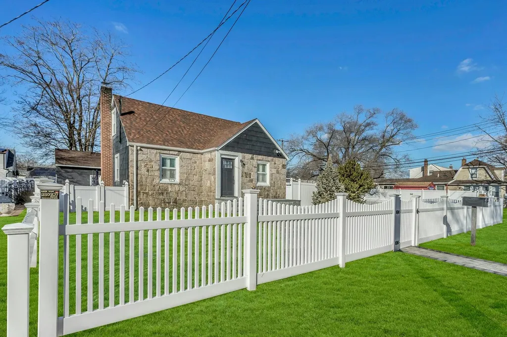 37 Northridge Avenue Merrick NY 11566