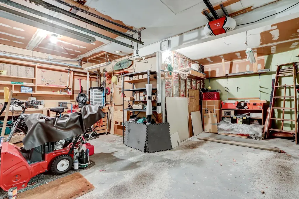 25 Cedarwood Lane Commack NY 11725
