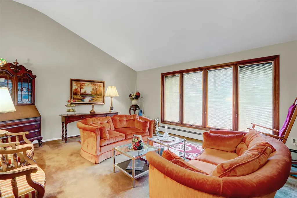 25 Cedarwood Lane Commack NY 11725