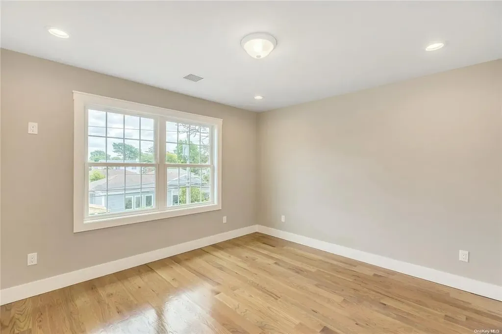 10 Preston Lane Syosset NY 11791