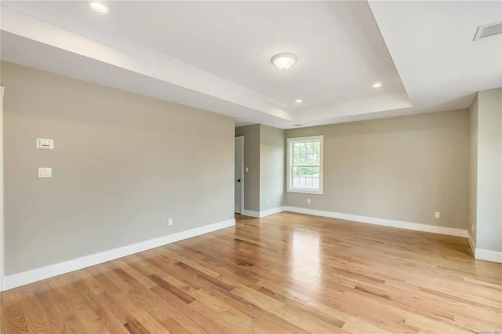 10 Preston Lane Syosset NY 11791