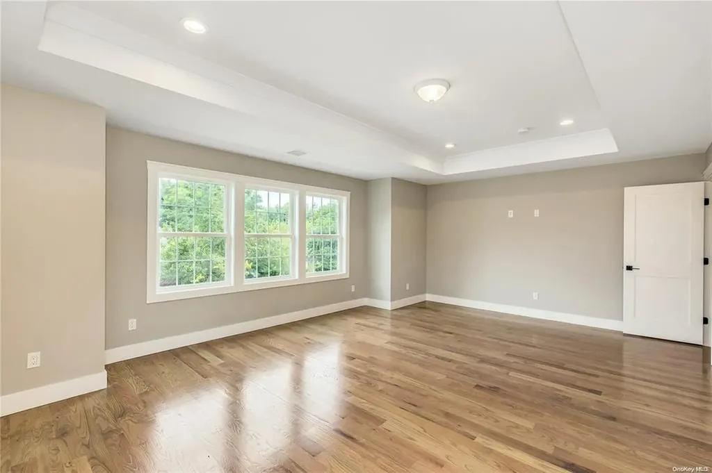 10 Preston Lane Syosset NY 11791