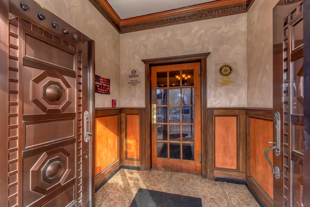 812 Ulster Avenue Kingston NY 12401