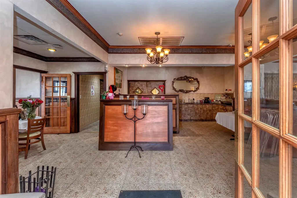 812 Ulster Avenue Kingston NY 12401