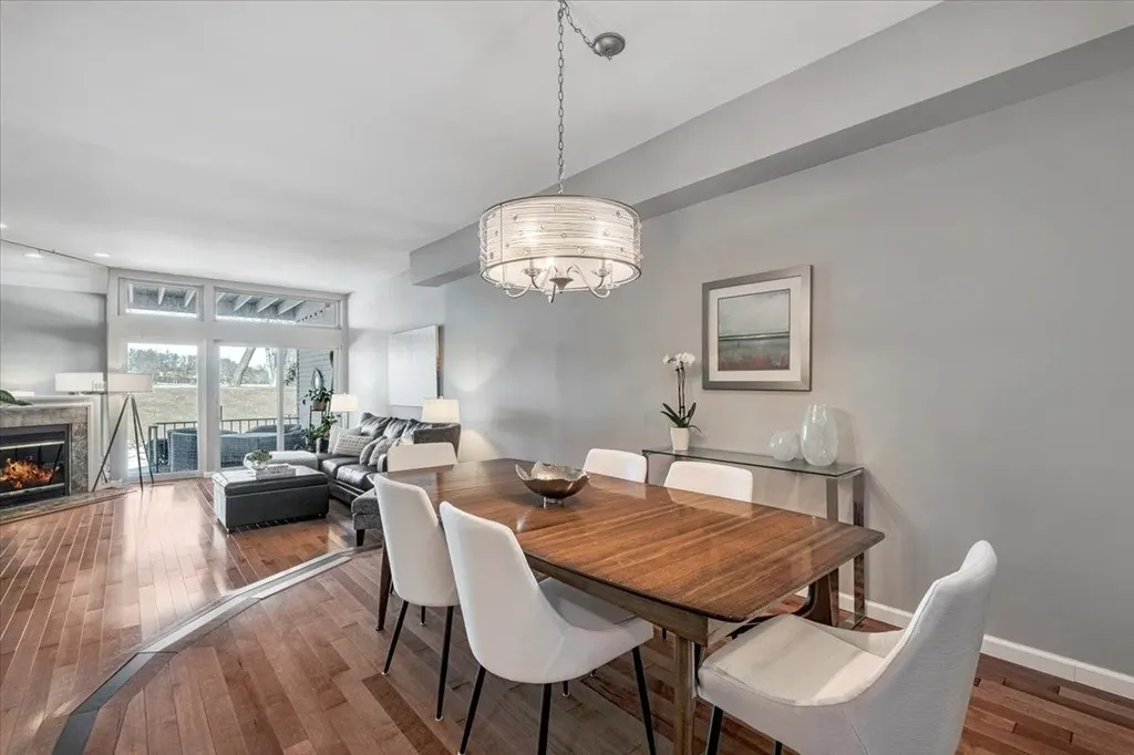 57 Waterside Close Eastchester NY 10709