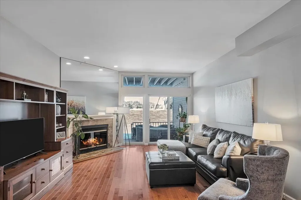 57 Waterside Close Eastchester NY 10709