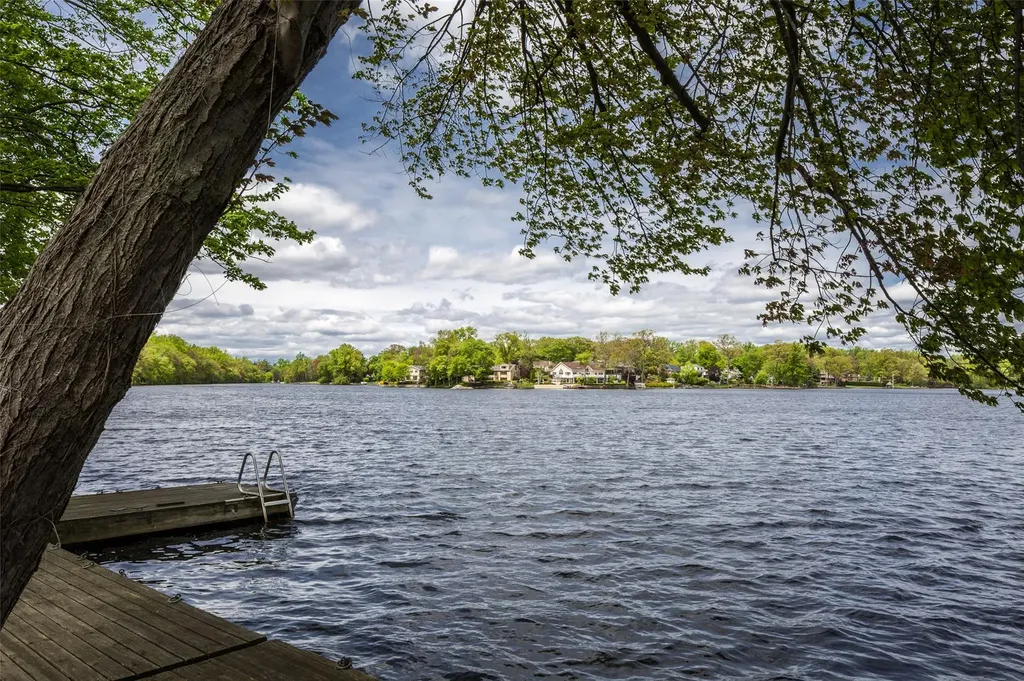 57 Waterside Close Eastchester NY 10709