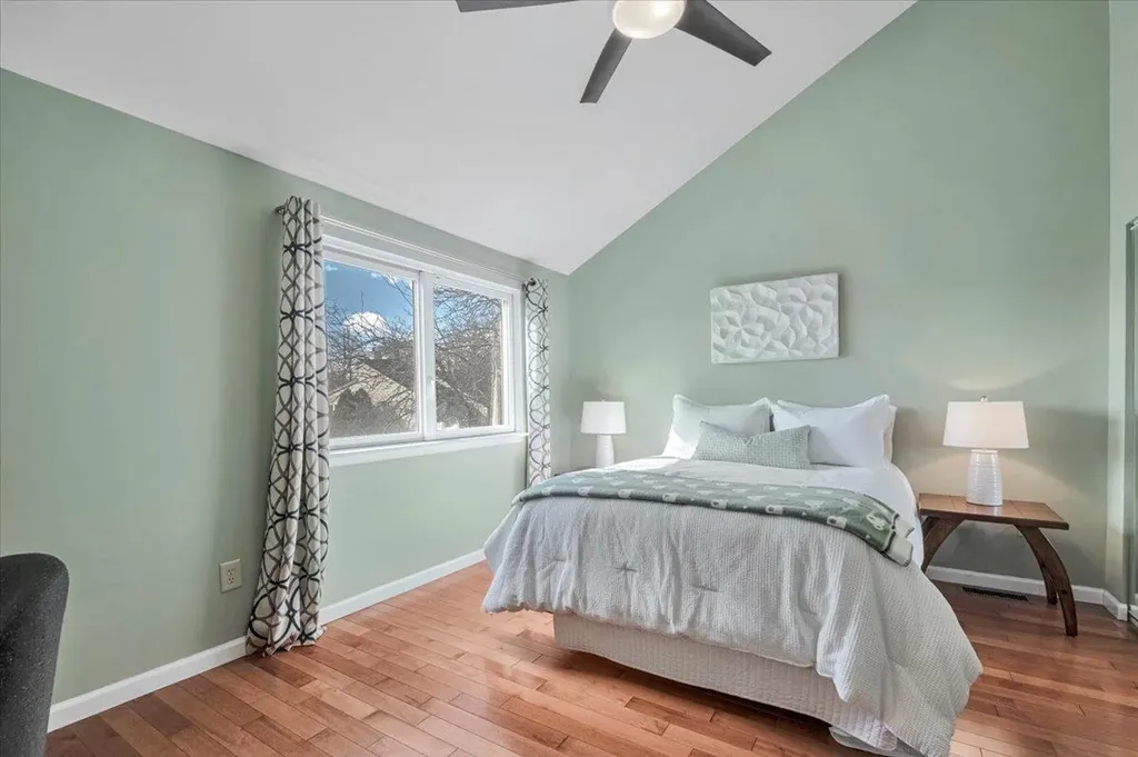 57 Waterside Close Eastchester NY 10709